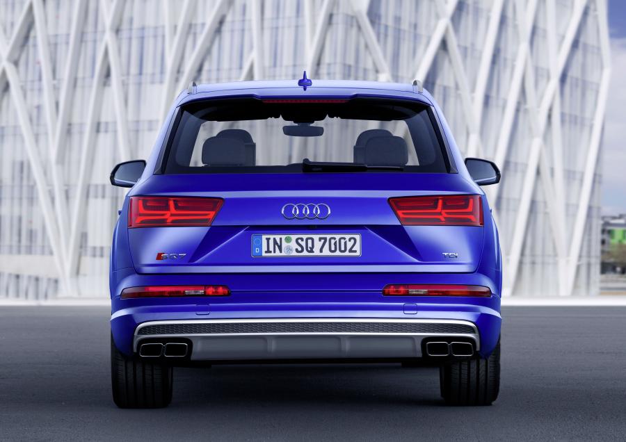  Audi SQ7 TDI (4M) 2016 года  (WW) (фото 8 из 35)